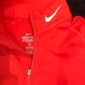 Nike pro Half Zip